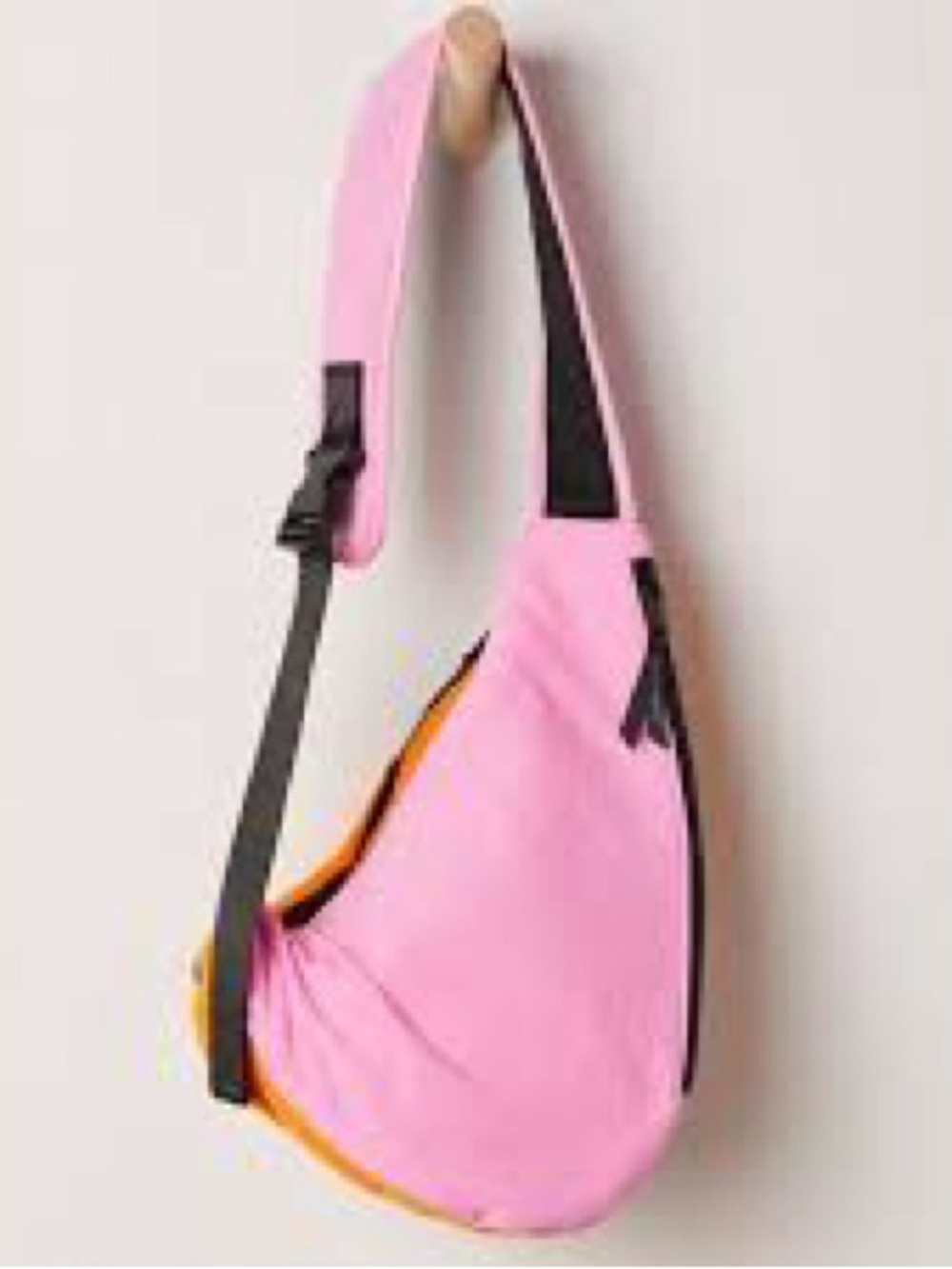 NWT FREE PEOPLE MOVEMENT Cold shoulder sling bag - Picture 3 of 3